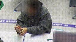 DƬ